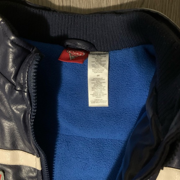 Boys Disney Cars Faux Leather Jacket Size 6x. - Picture 3 of 6